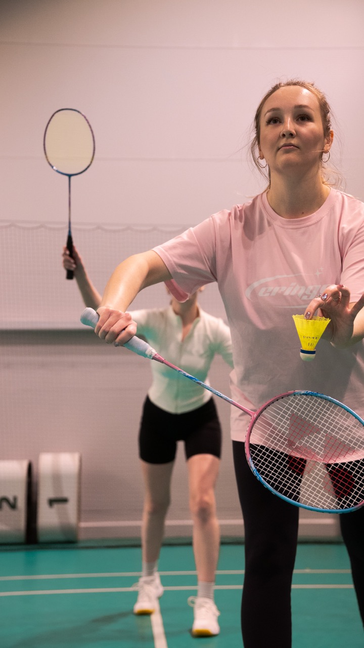 Найт Бадминтон (Night Badminton Club) филиал в Территории Спорта