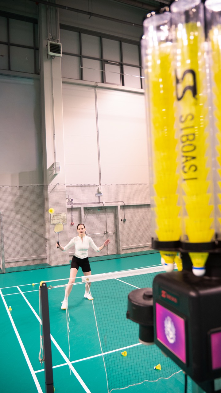 Найт Бадминтон (Night Badminton Club) филиал в Территории Спорта