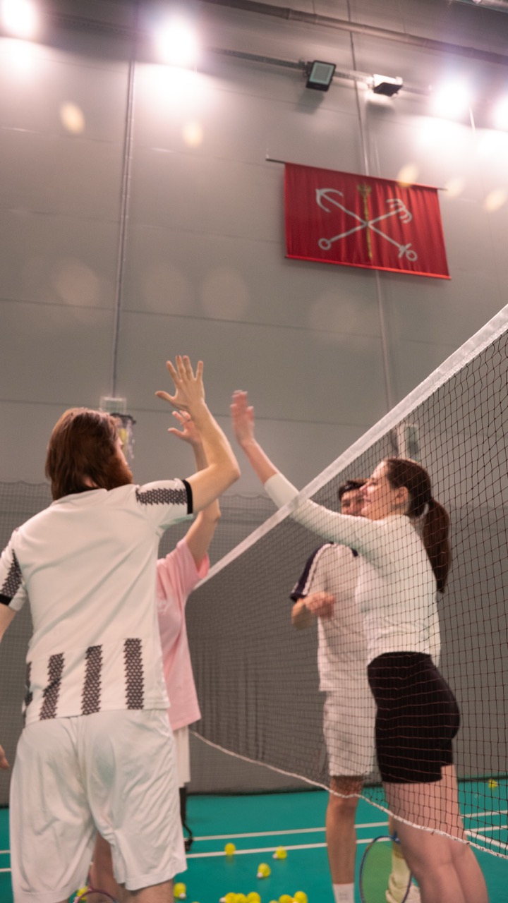 Найт Бадминтон (Night Badminton Club) филиал в Территории Спорта